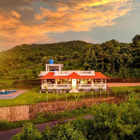 Spicy Mango Ocean Paradise - Luxurious Sea View Villa In Alibaug Christpada Eksteriør billede