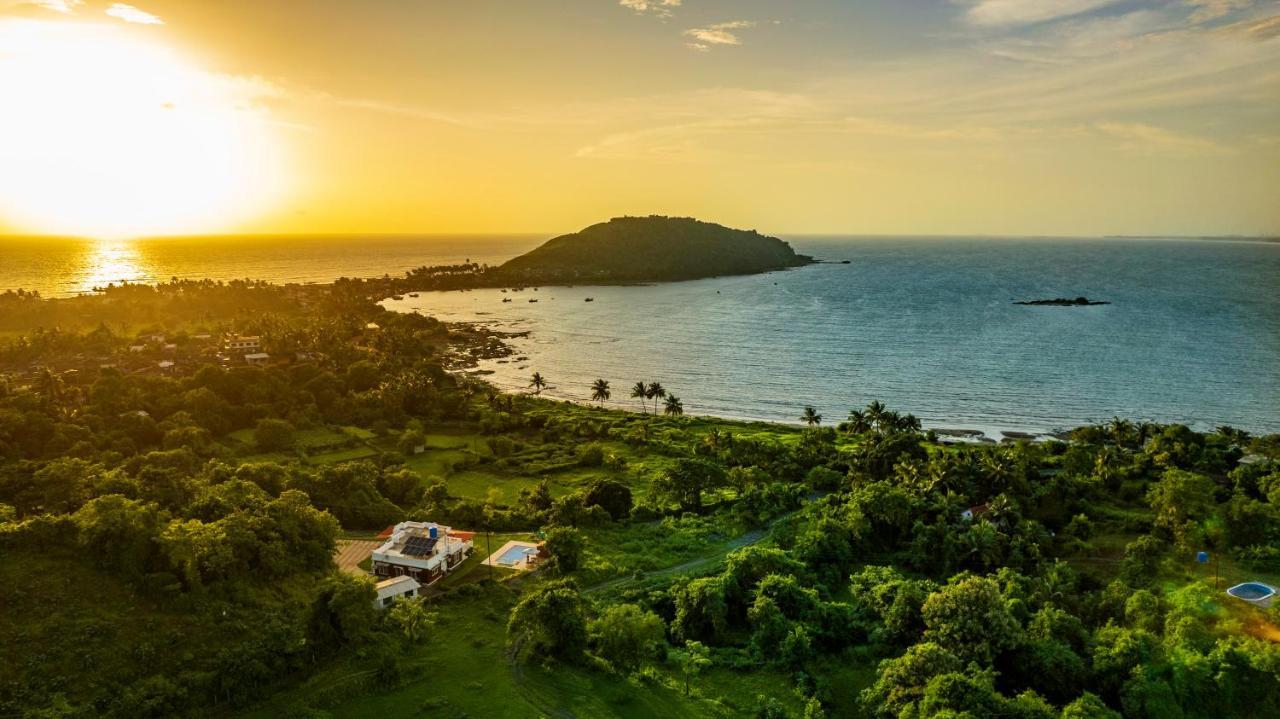 Spicy Mango Ocean Paradise - Luxurious Sea View Villa In Alibaug Christpada Eksteriør billede