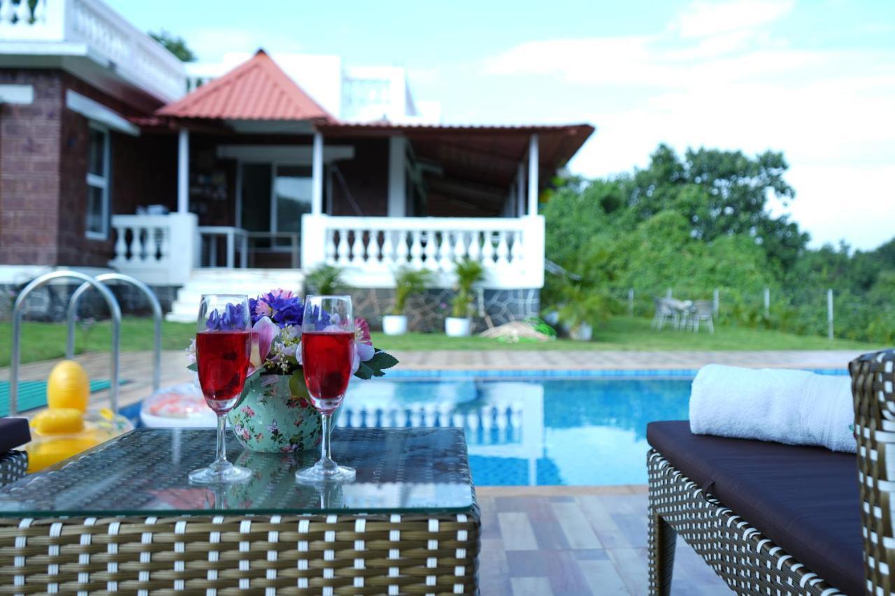 Spicy Mango Ocean Paradise - Luxurious Sea View Villa In Alibaug Christpada Eksteriør billede